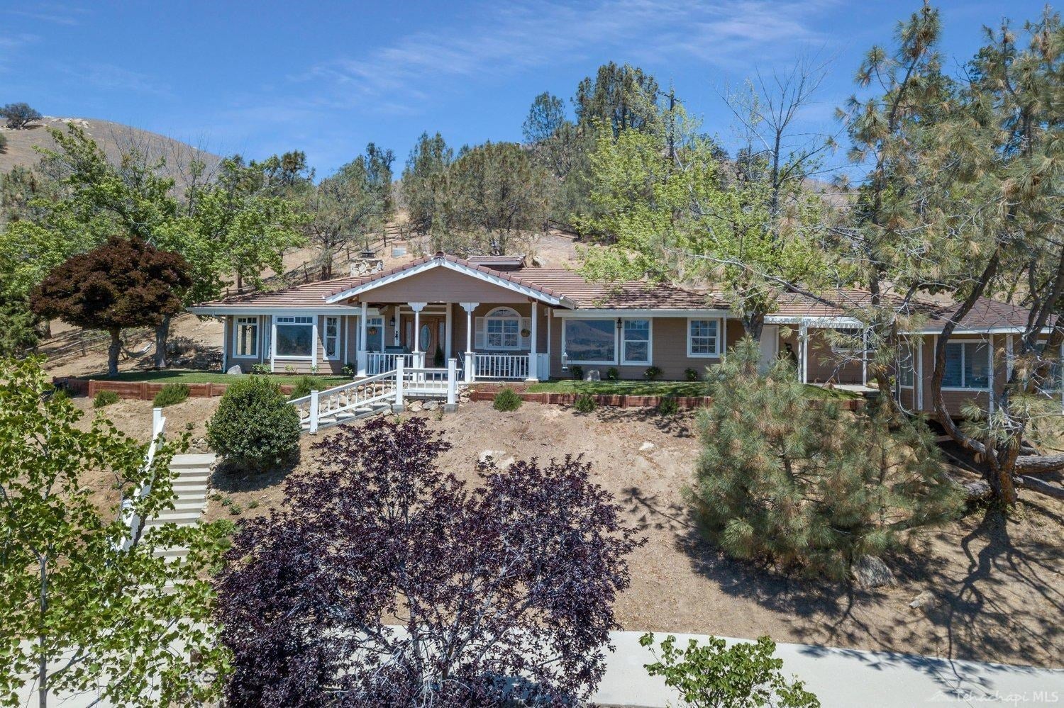 21218 Pine Ridge Drive Tehachapi, CA 93561 - Photo 1 of 62 Gallery Image 1