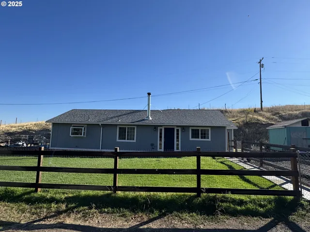 $297,000 | 71011 Southwest Douglas Drive, Pendleton, OR 97801