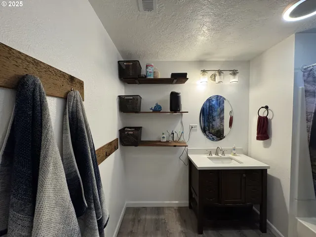 $297,000 | 71011 Southwest Douglas Drive, Pendleton, OR 97801