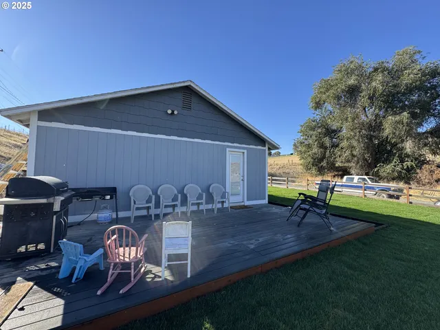 $297,000 | 71011 Southwest Douglas Drive, Pendleton, OR 97801