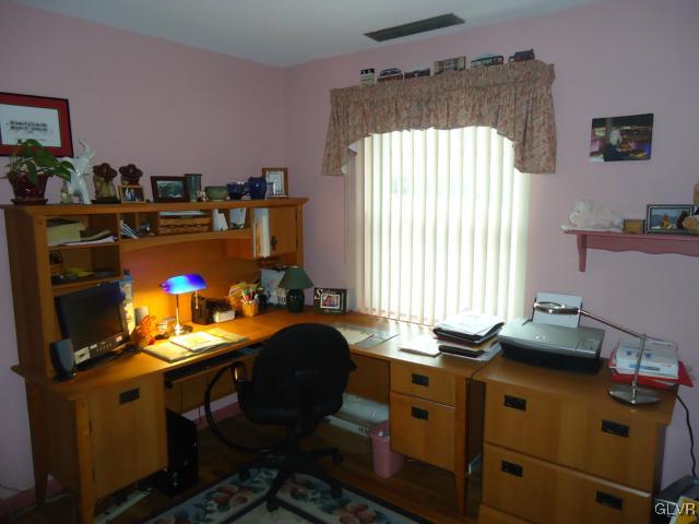 407 Spring Street Bethlehem, PA 18018 - Photo 13 of 20 Gallery Image 13