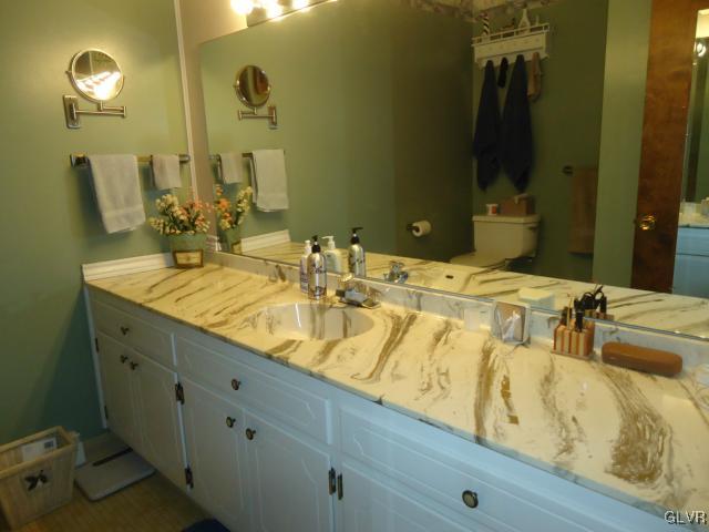407 Spring Street Bethlehem, PA 18018 - Photo 17 of 20 Gallery Image 17