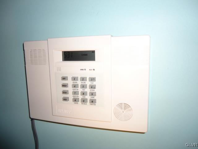 407 Spring Street Bethlehem, PA 18018 - Photo 18 of 20 Gallery Image 18