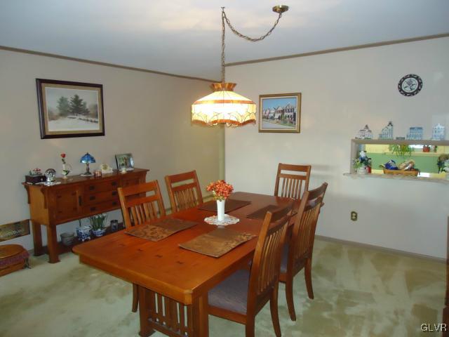 407 Spring Street Bethlehem, PA 18018 - Photo 3 of 20 Gallery Image 3