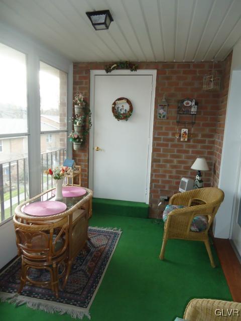 407 Spring Street Bethlehem, PA 18018 - Photo 6 of 20 Enclosed balcony/Florida room