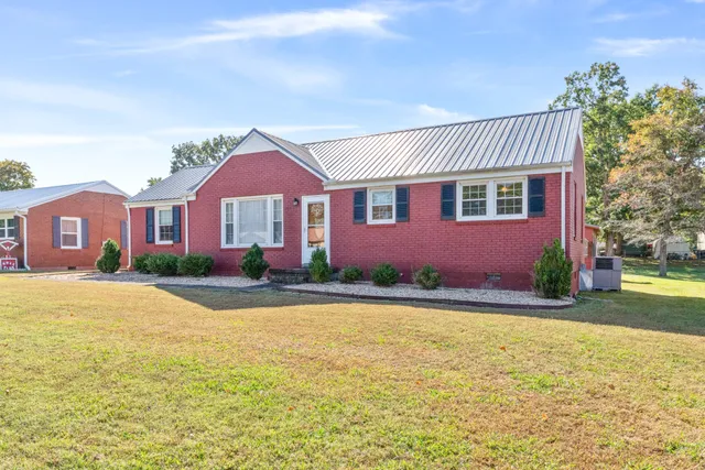 $269,900 | 418 Carman Avenue, New Johnsonville, TN 37134