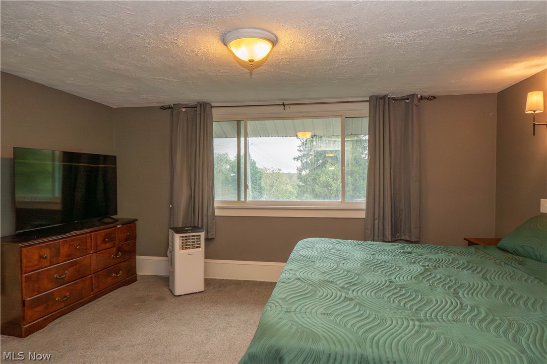 160 Everhard Road Southwest North Canton, OH 44709 - Photo 22 of 40 Bedroom 3
