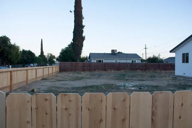 $380,000 | 3055 East Olney Avenue, Fresno, CA 93725