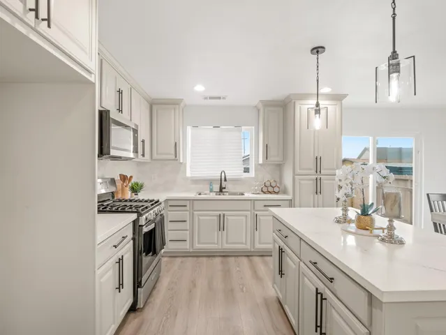 $368,966 | 3055 East Olney Avenue, Fresno, CA 93725