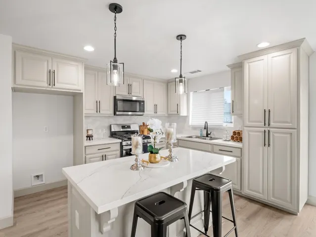 $368,966 | 3055 East Olney Avenue, Fresno, CA 93725