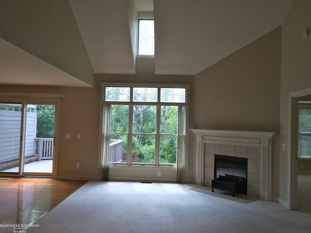 4715 Oakhurst Ridge Road Clarkston, MI 48348 - Photo 4 of 8 31268092-3.JPG