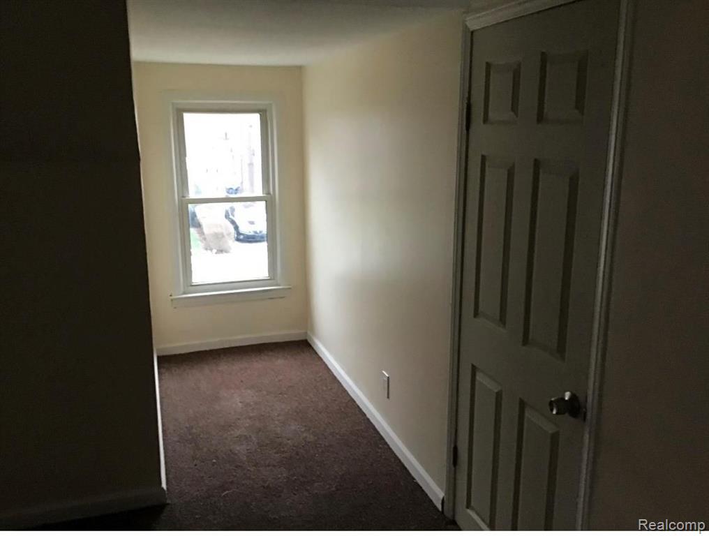 15824 Rutherford Street Detroit, MI 48227 - Photo 5 of 8