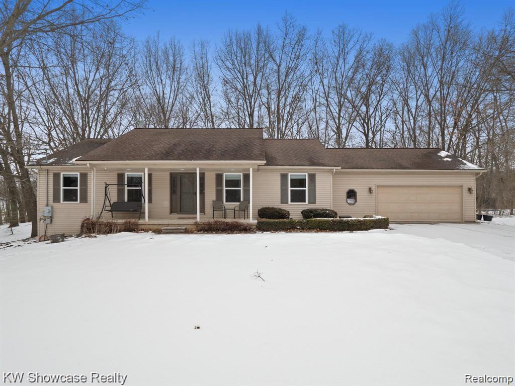 7225 Faussett Road Fenton, MI 48430 - Photo 1 of 28