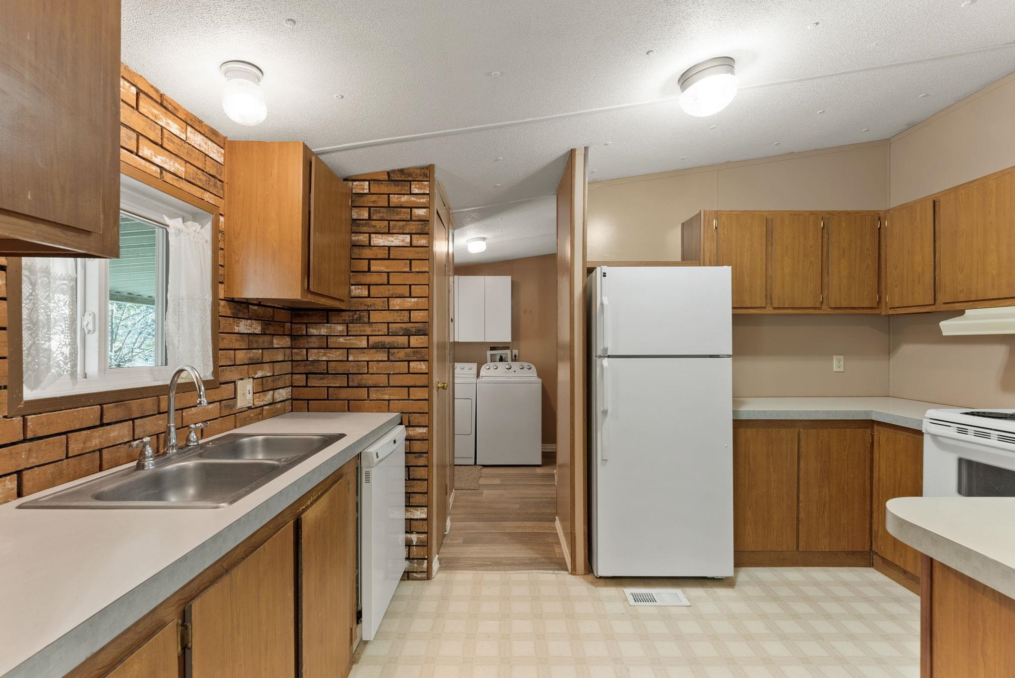 3210 South Assembly Road Spokane, WA 99224 - Photo 2 of 28