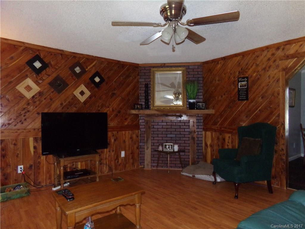 1058 Baker Road Jefferson, SC 29718 - Photo 9 of 19 Gallery Image 9