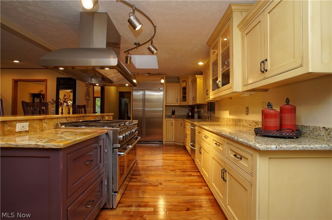 401 Falls Road Chagrin Falls, OH 44022 - Photo 5 of 32 Gallery Image 5