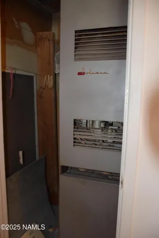 $239,999 | 601 North Cottonwood Avenue, Winslow, AZ 86047