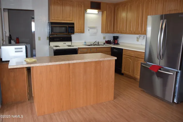 $239,999 | 601 North Cottonwood Avenue, Winslow, AZ 86047