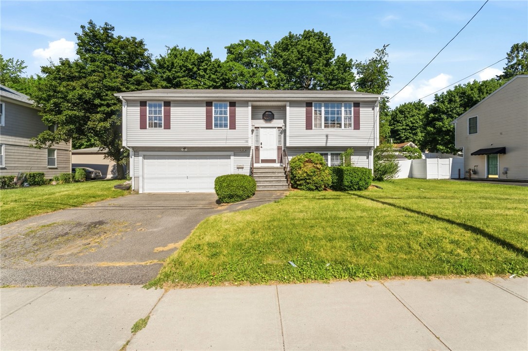 199 Winthrop Street Woonsocket, RI 02895 - Photo 3 of 43