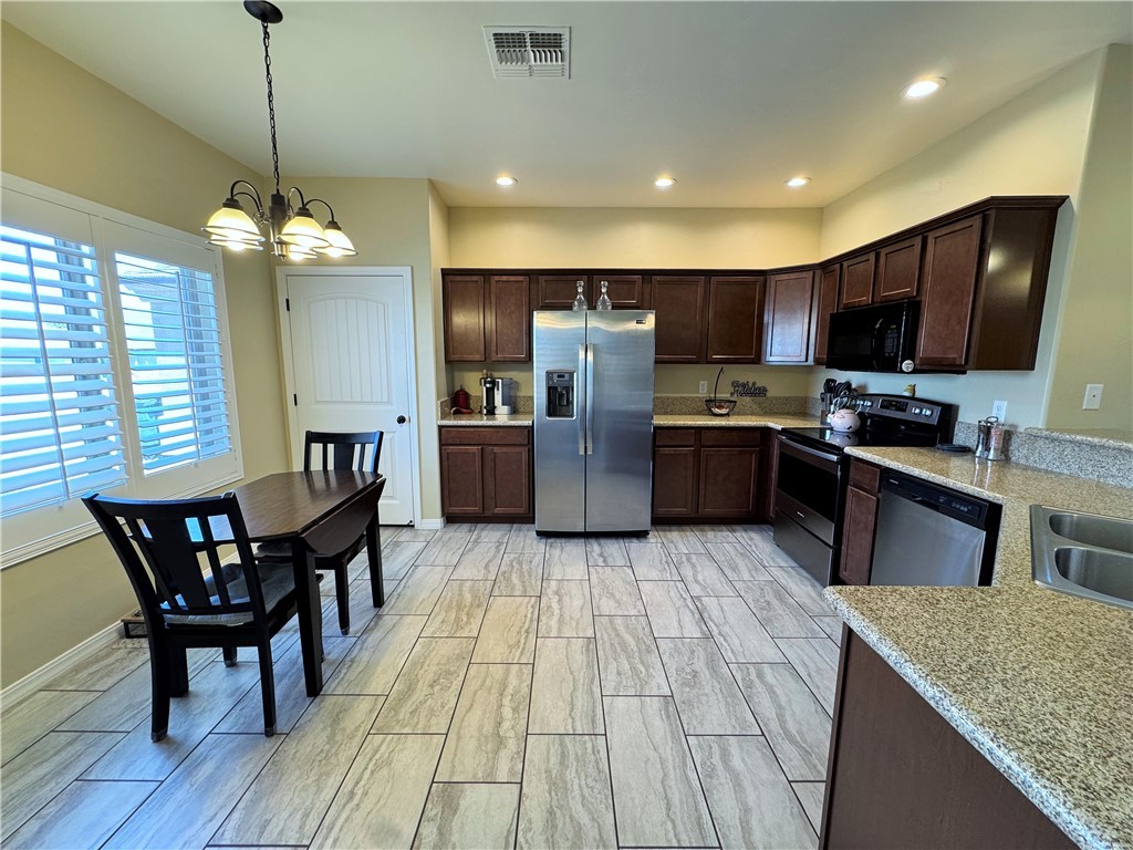 3530 North Kenneth Road Kingman, AZ 86409 - Photo 6 of 28