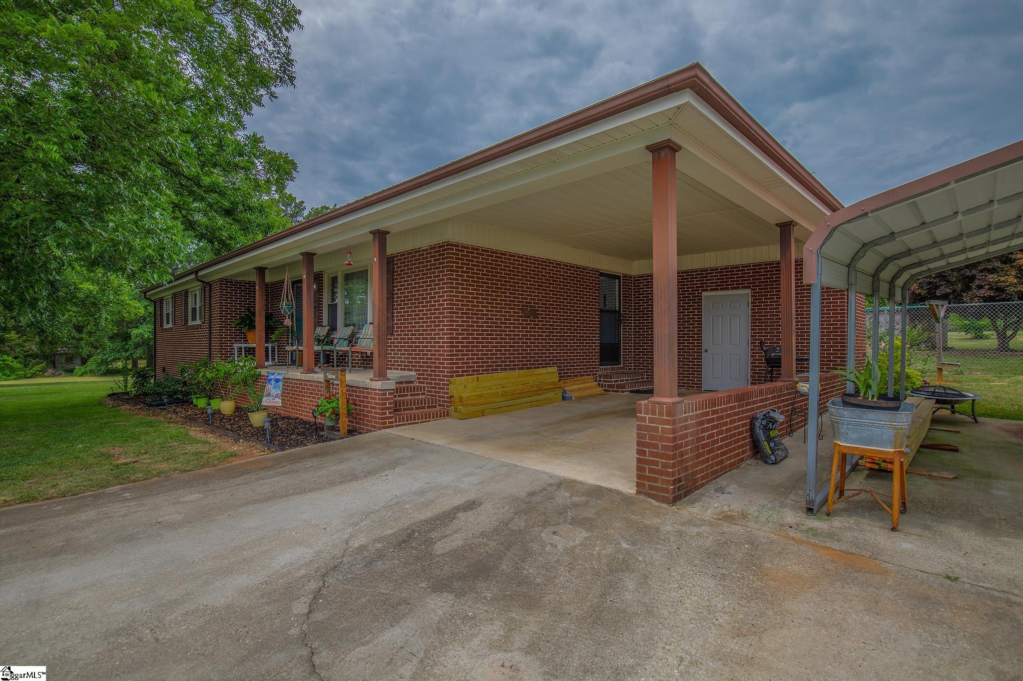 1685 State Rd S-30-31 Laurens, SC 29360 - Photo 5 of 32 Gallery Image 5