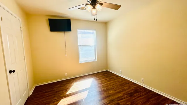 $1,895 | 5132 Columbia Drive, Schertz, TX 78108