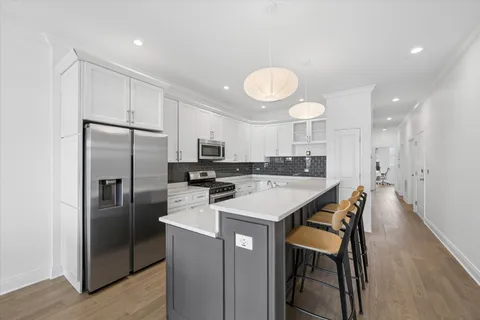 $460,000 | 1845 South State Street, Unit 3, Chicago, IL 60616