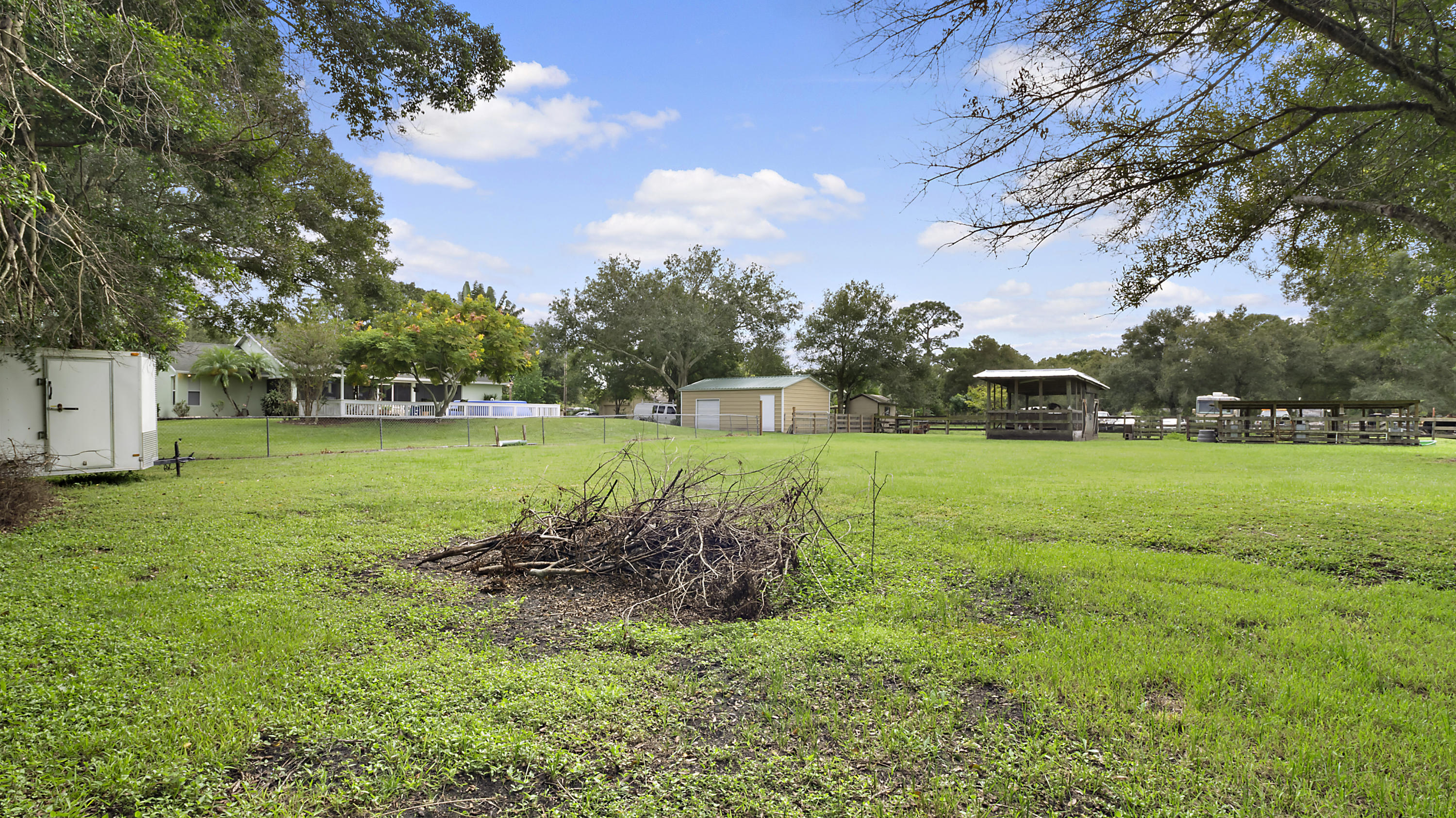 4847 Selvitz Road Fort Pierce, FL 34981 - Photo 10 of 28 P1020592