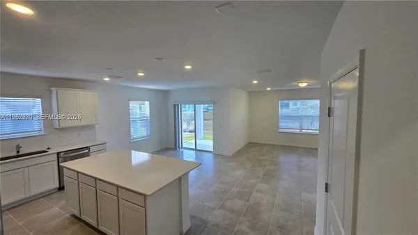 $2,000 | 430 Pine Tree Boulevard, Lake Alfred, FL 33850