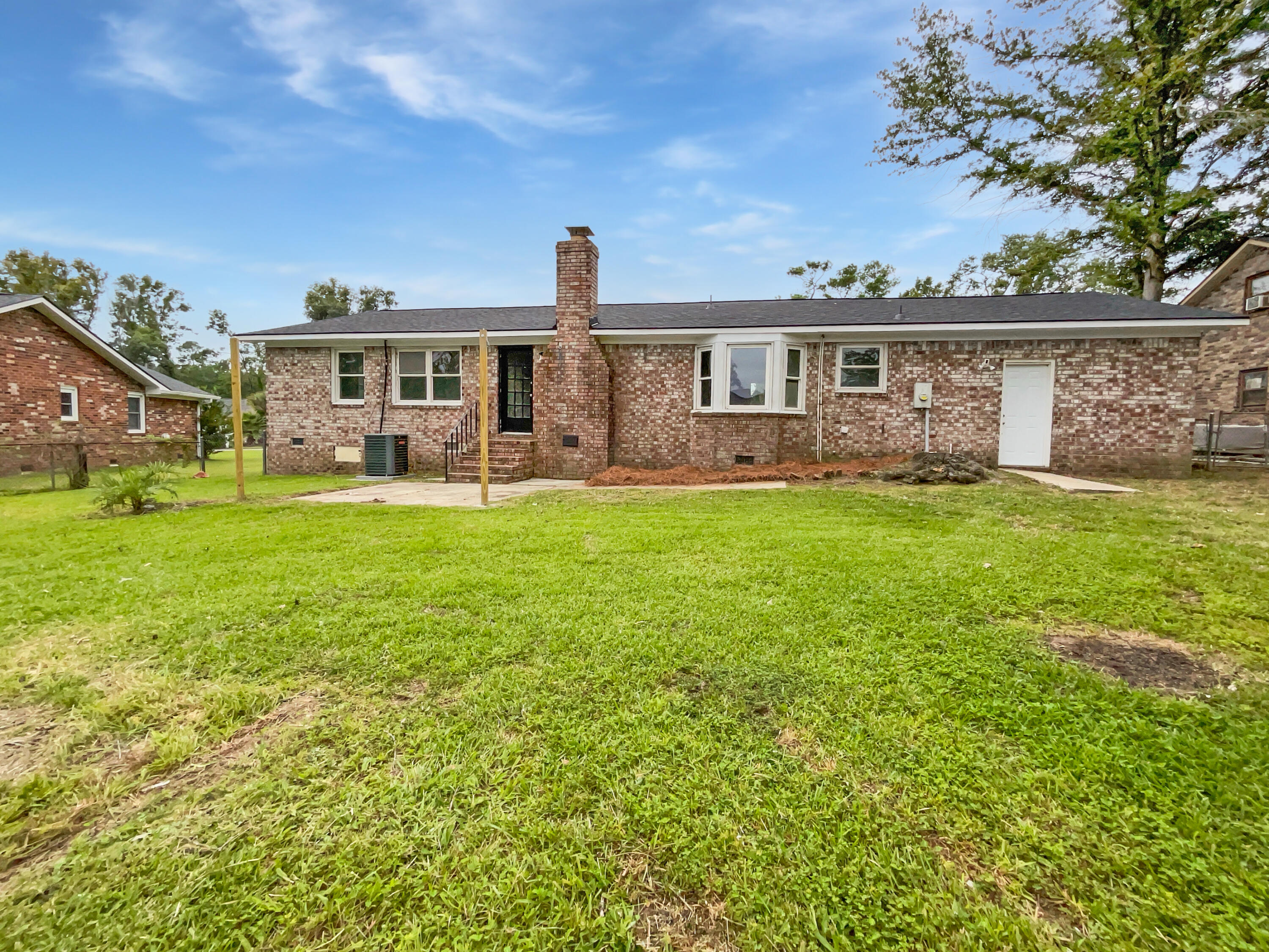 218 Lodgepole Road Ladson, SC 29456 - Photo 8 of 36 listing_7