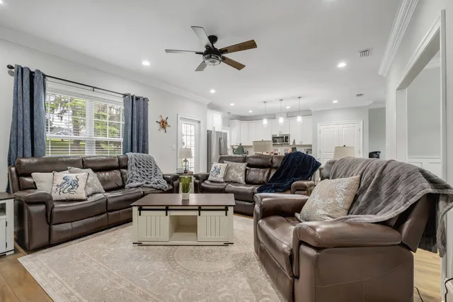 $2,850 | 3325 Mariana Oaks Drive, Tallahassee, FL 32311