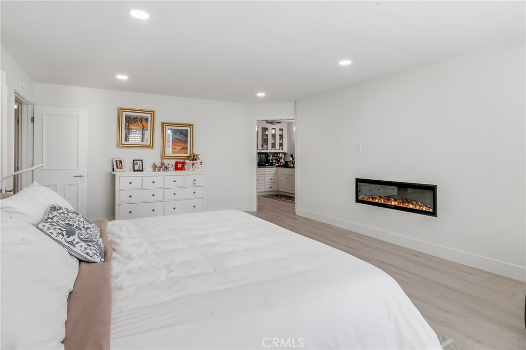 6330 Riviera Circle Long Beach, CA 90815 - Photo 29 of 58 Gallery Image 29