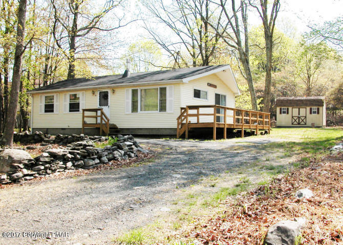 139 Gap View Circle Bushkill, PA 18324 - Photo 1 of 21 FRONT VIEW GAPVIEW