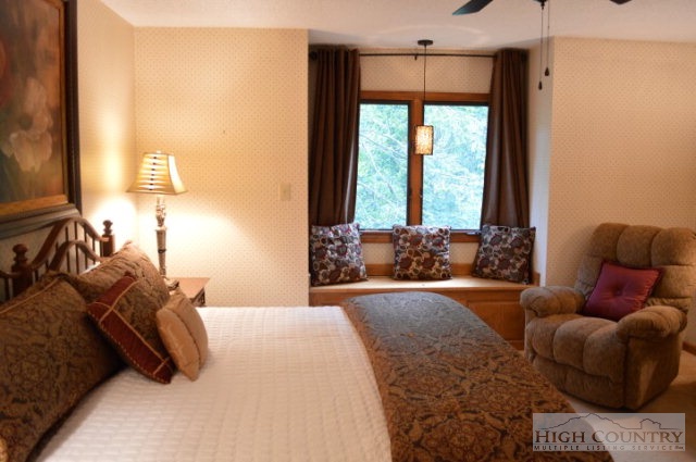 120 Timber Ridge Road, Unit 4 Sugar Mountain, NC 28604 - Photo 5 of 27 Gallery Image 5