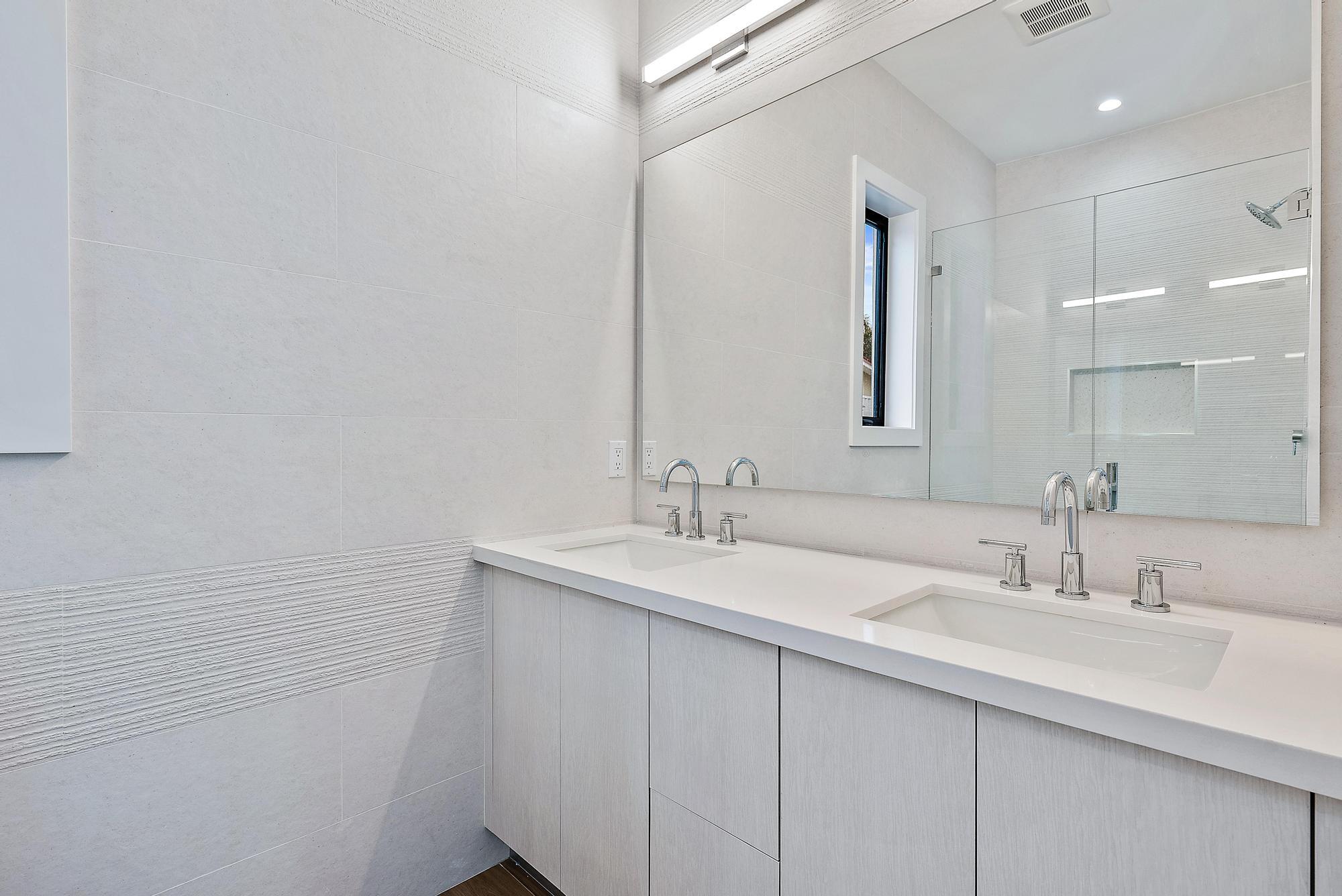 183 Arlington Road West Palm Beach, FL 33405 - Photo 11 of 38 183 Arlington Rd -11