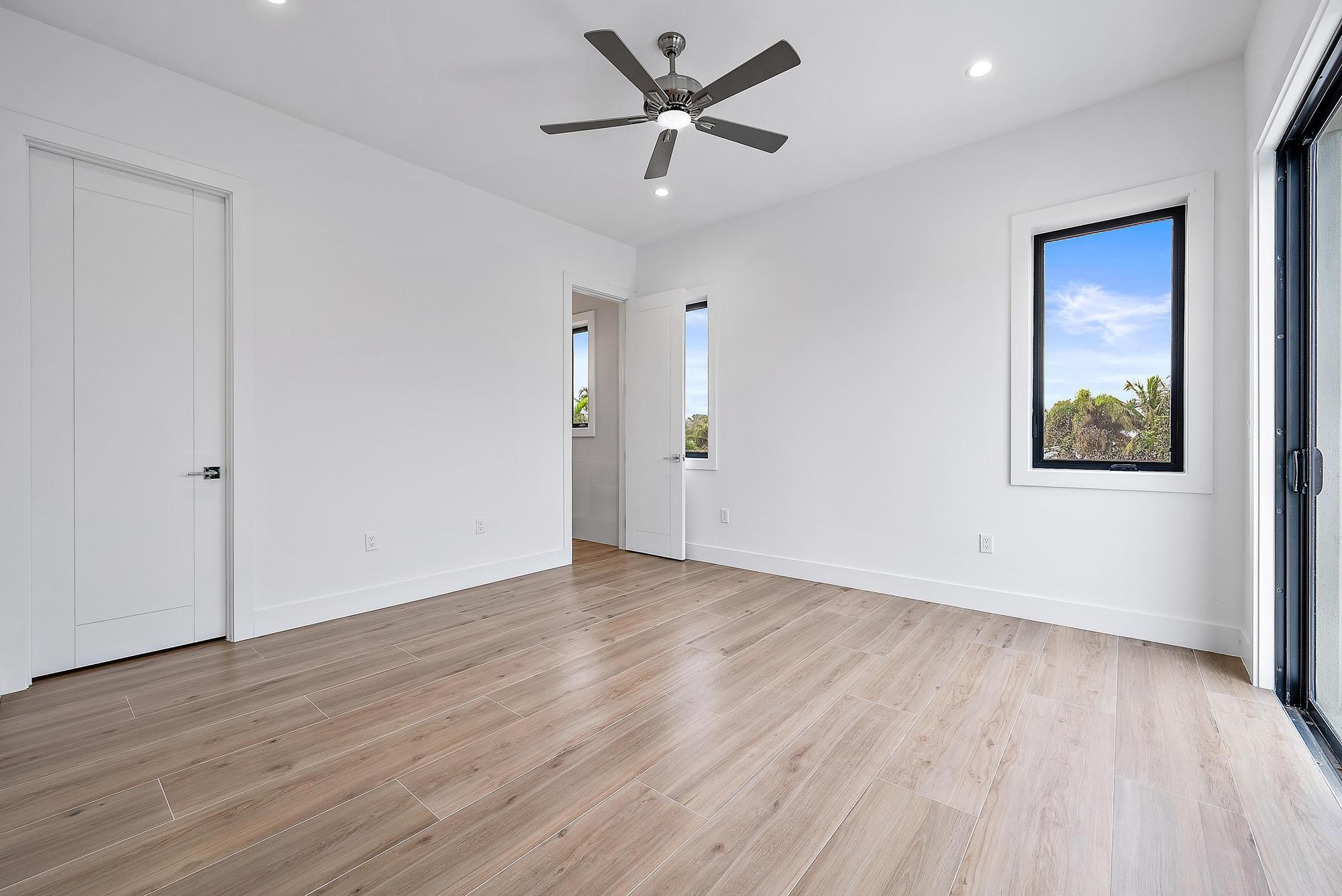 183 Arlington Road West Palm Beach, FL 33405 - Photo 29 of 38 183 Arlington Rd -28