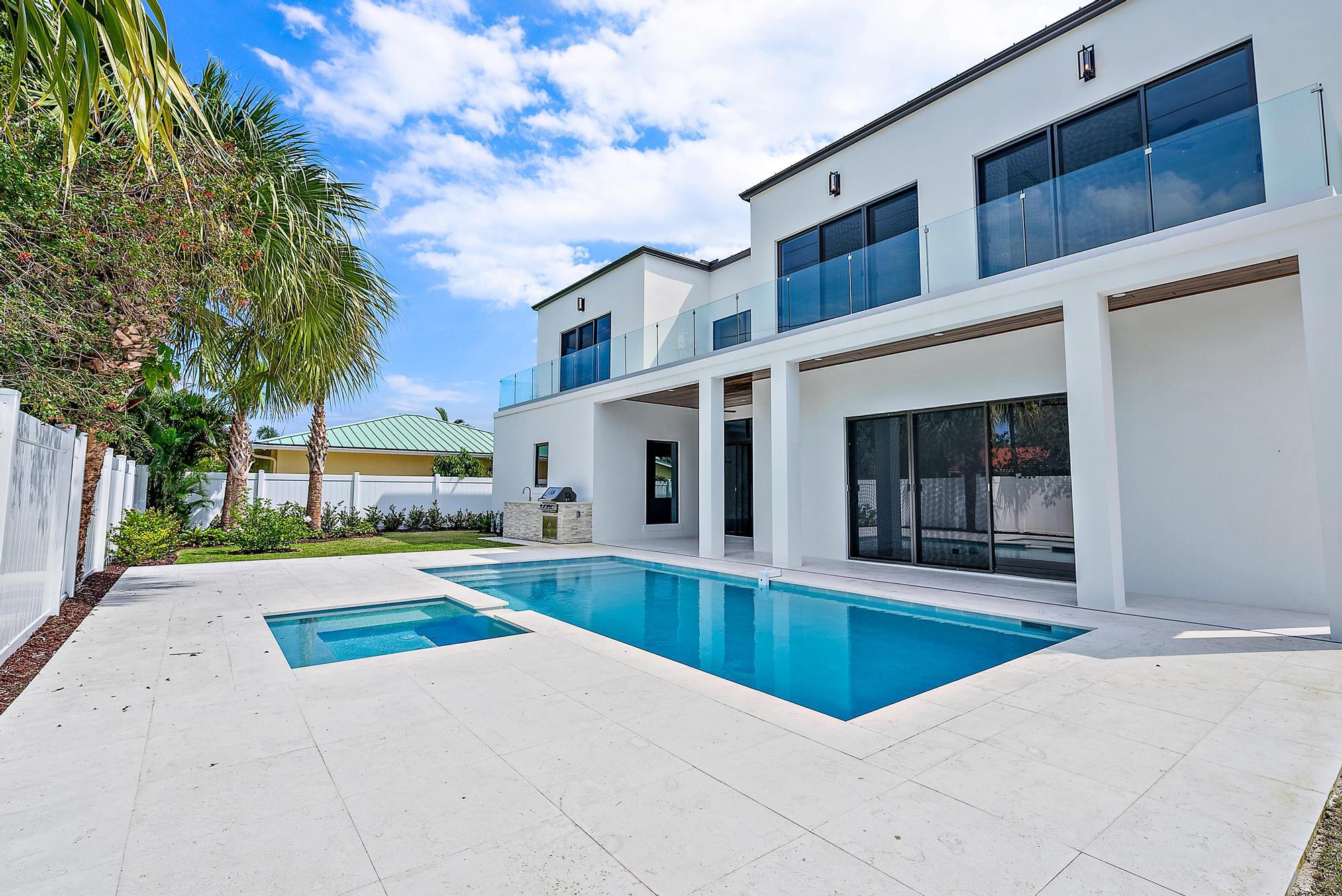 183 Arlington Road West Palm Beach, FL 33405 - Photo 32 of 38 Arlington Exteriors & Aerials-2