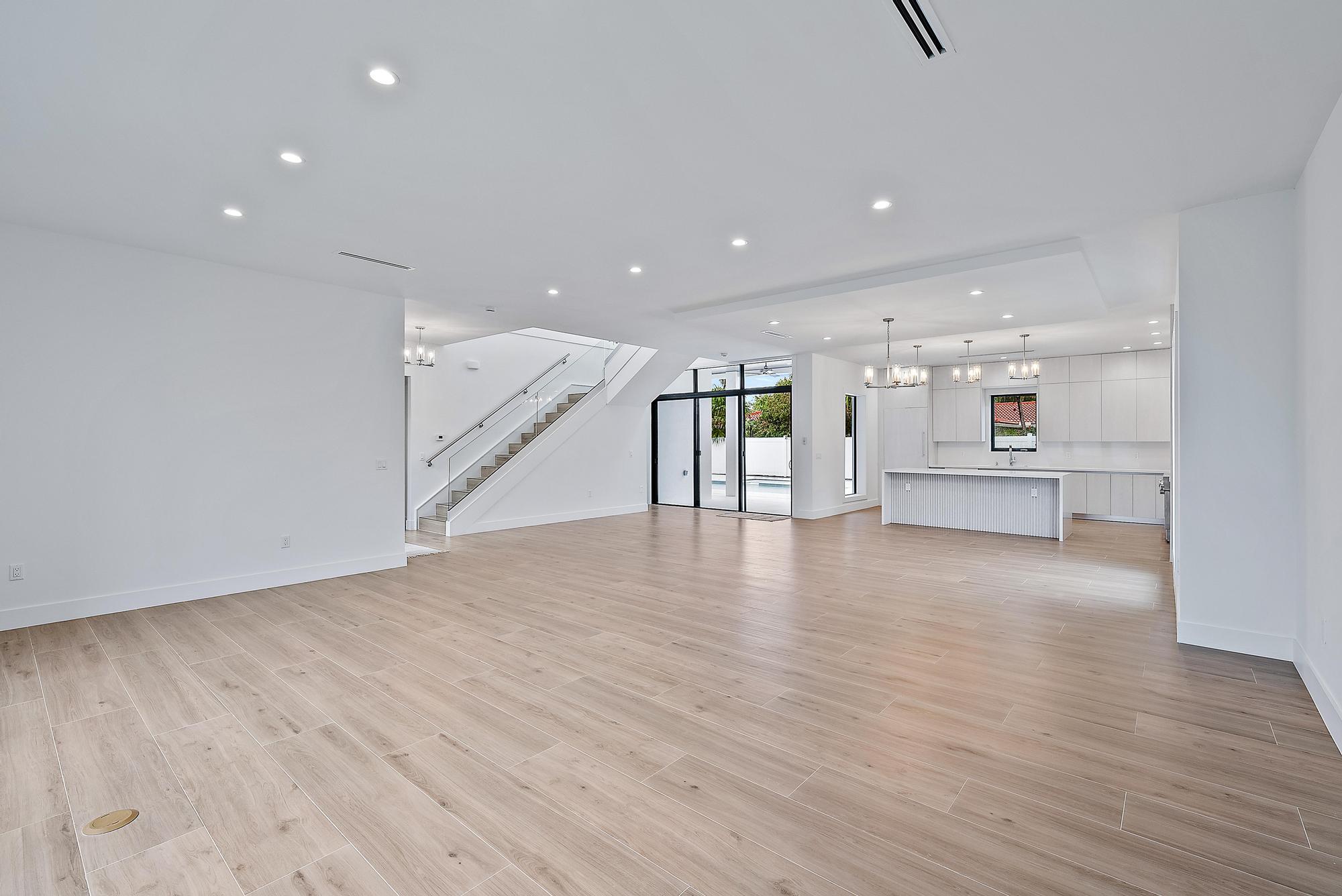 183 Arlington Road West Palm Beach, FL 33405 - Photo 4 of 38 183 Arlington Rd -4