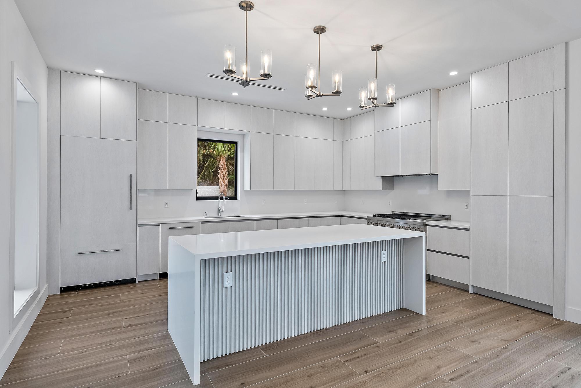 183 Arlington Road West Palm Beach, FL 33405 - Photo 5 of 38 183 Arlington Rd -7