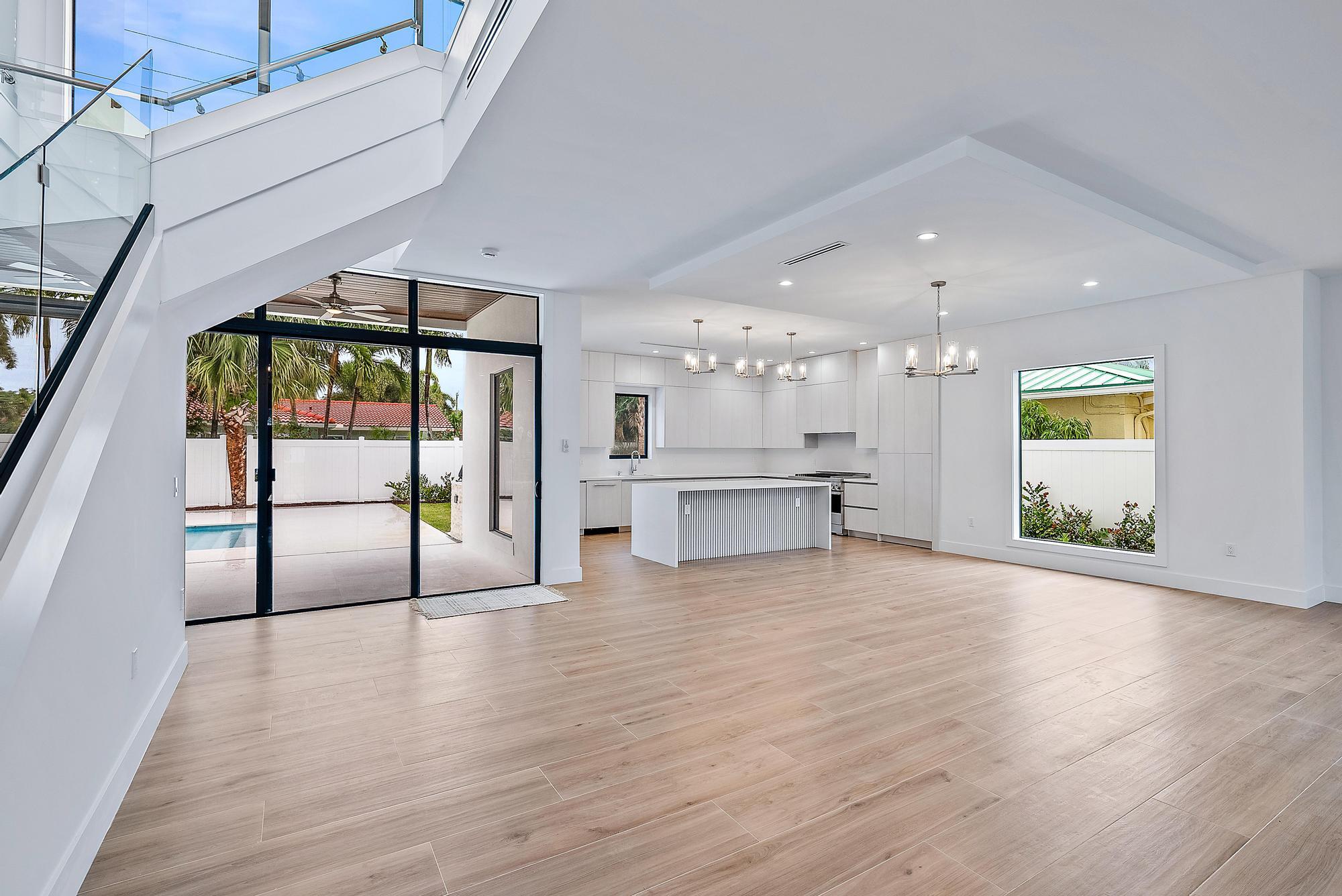 183 Arlington Road West Palm Beach, FL 33405 - Photo 8 of 38 183 Arlington Rd -3