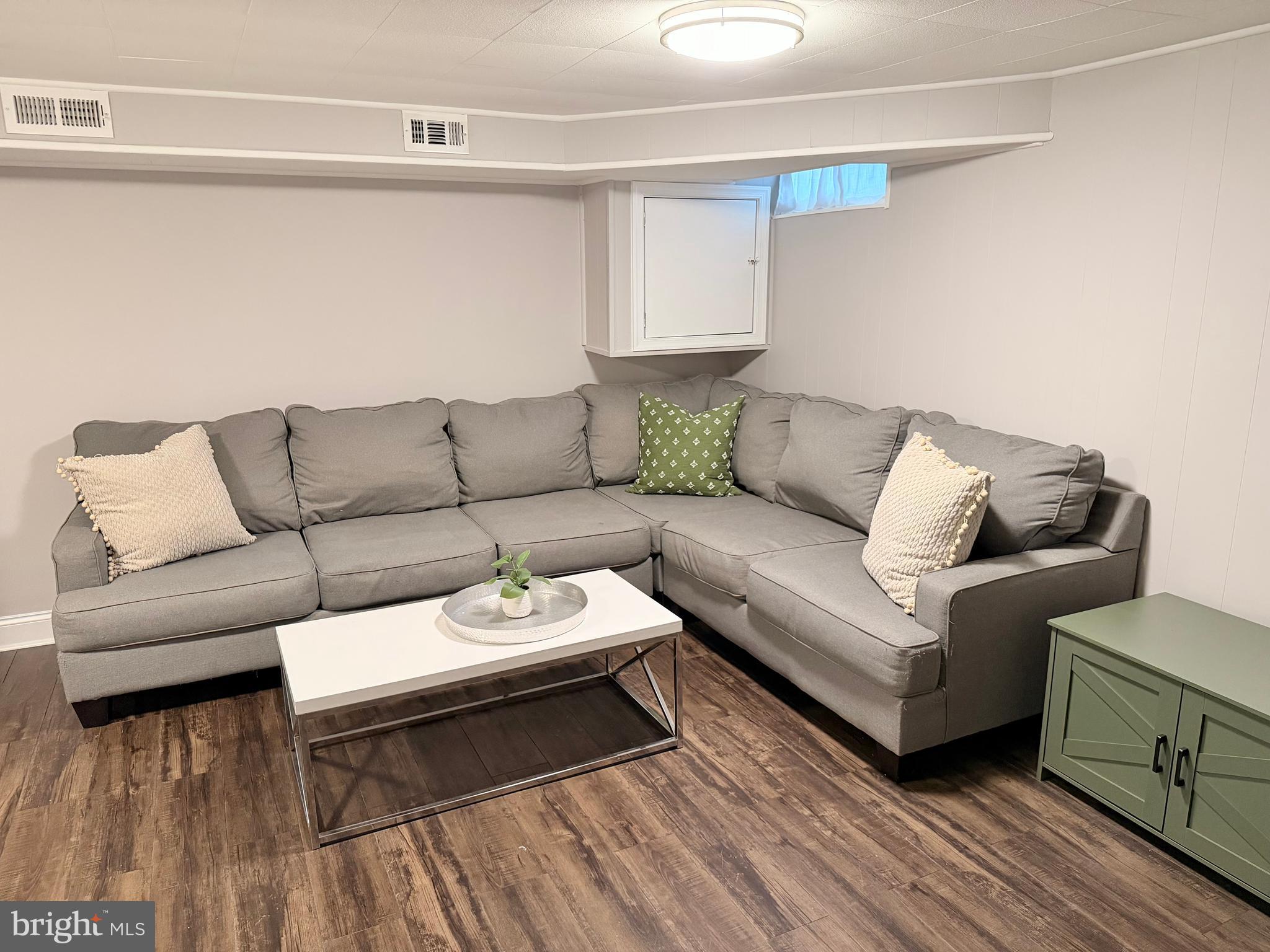 2235 Southorn Road Baltimore, MD 21220 - Photo 20 of 33 a living room with furniture and a couch