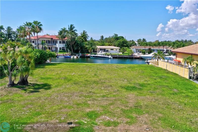 2242 Northeast 25th St