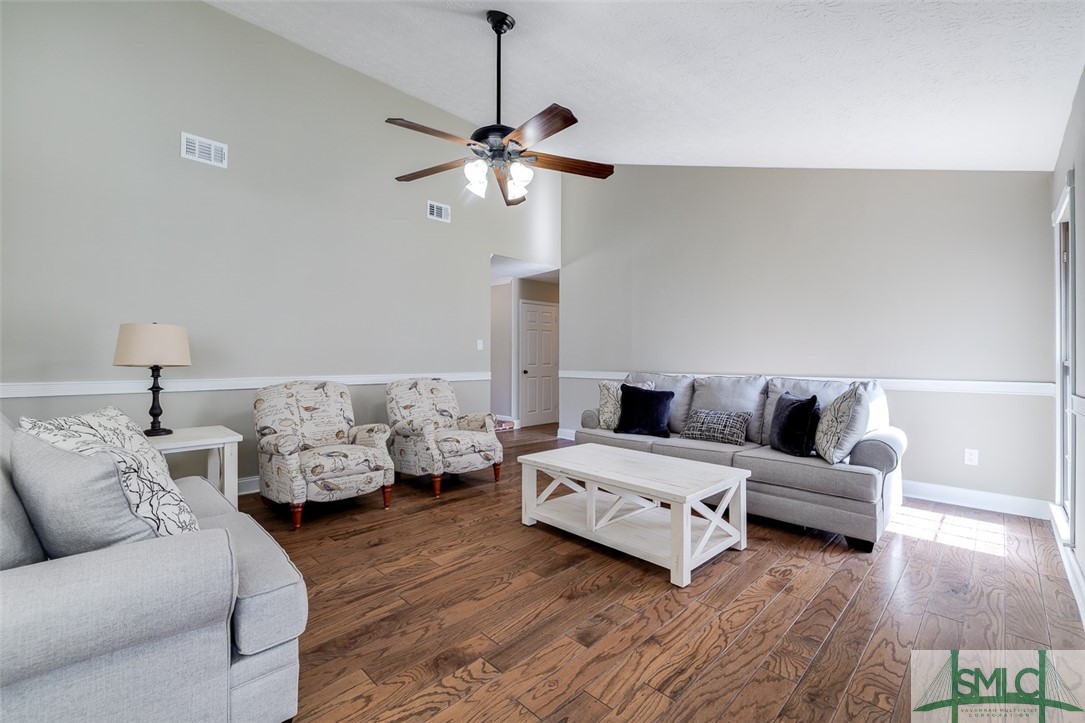 13 Cozy Bluff Road Savannah, GA 31410 - Photo 17 of 38
