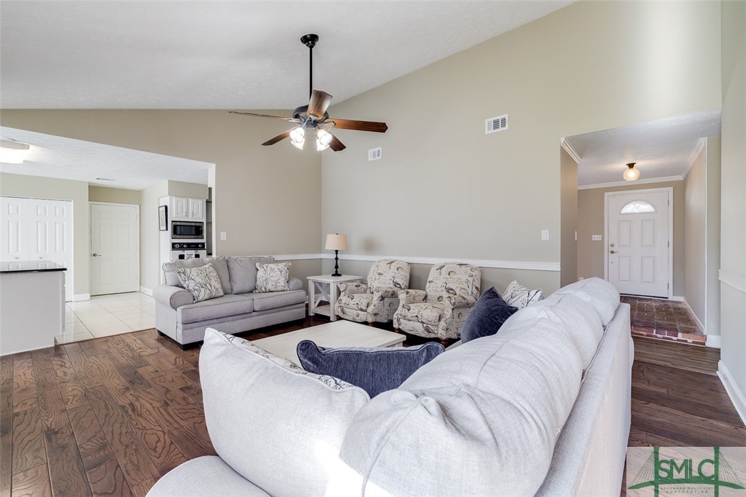13 Cozy Bluff Road Savannah, GA 31410 - Photo 18 of 38