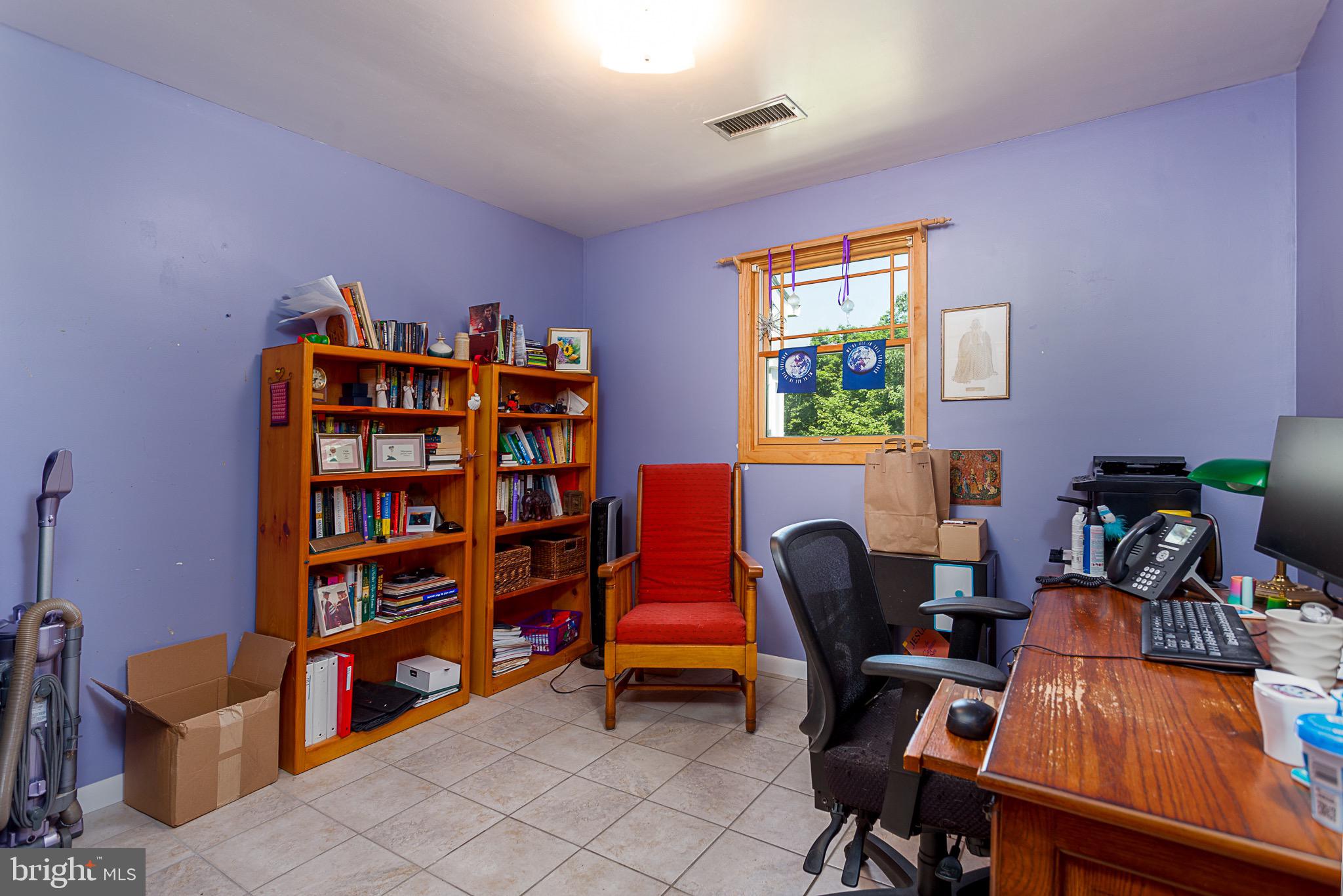 1390 North Valley Road Pottstown, PA 19464 - Photo 12 of 31 Gallery Image 12