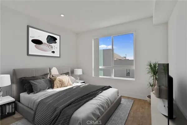 a view of empty room with window