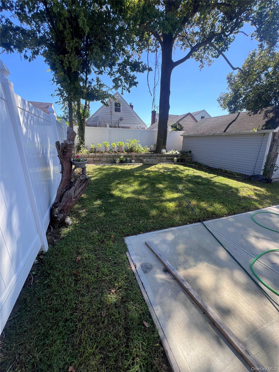 44 Frank Street Valley Stream, NY 11580 - Photo 19 of 23