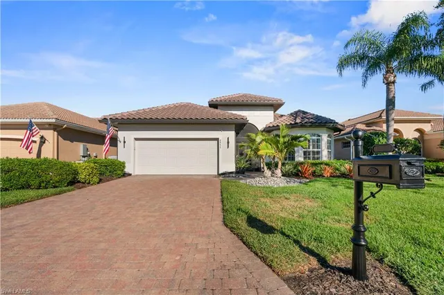 $990,000 | 6977 Bent Grass Drive, Naples, FL 34113