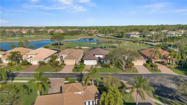 $990,000 | 6977 Bent Grass Drive, Naples, FL 34113