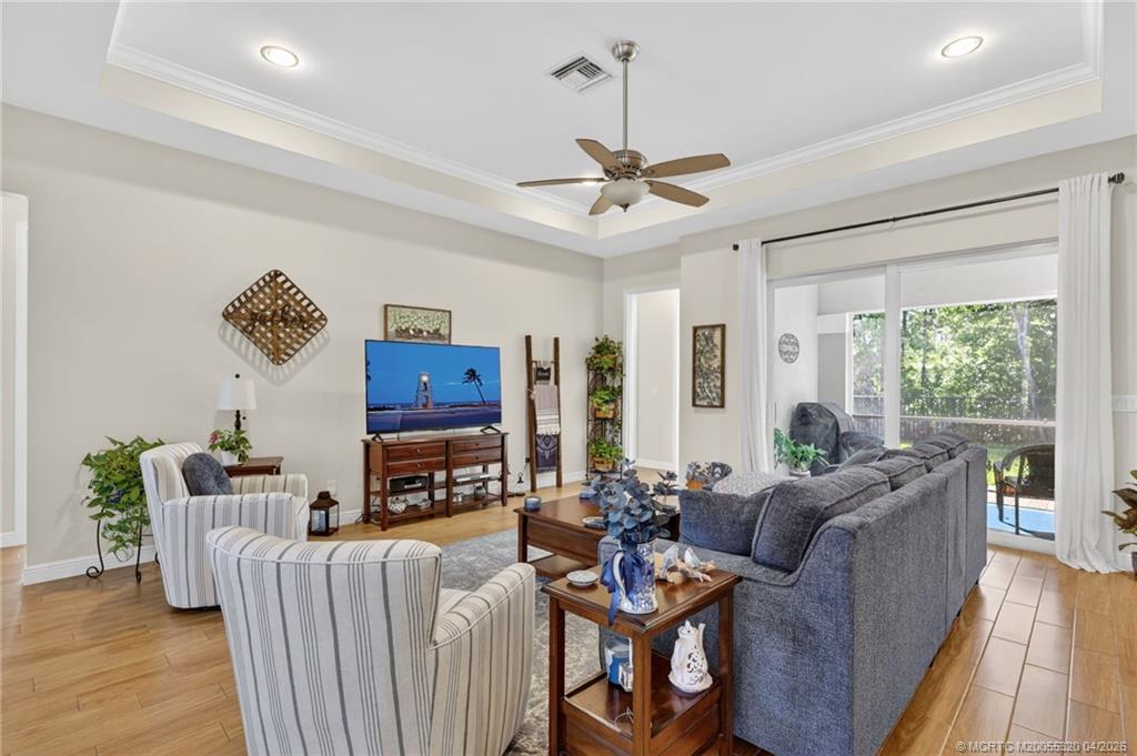 263 Southwest Cocoloba Way Stuart, FL 34997 - Photo 10 of 42